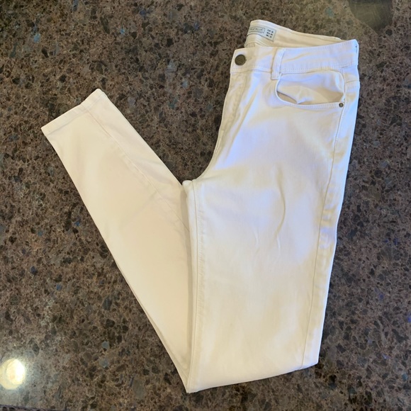 Zara Trafulac Cream Skinny Jeans 4 US Off White